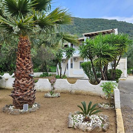 Villa Elena Ypsos Eksteriør bilde