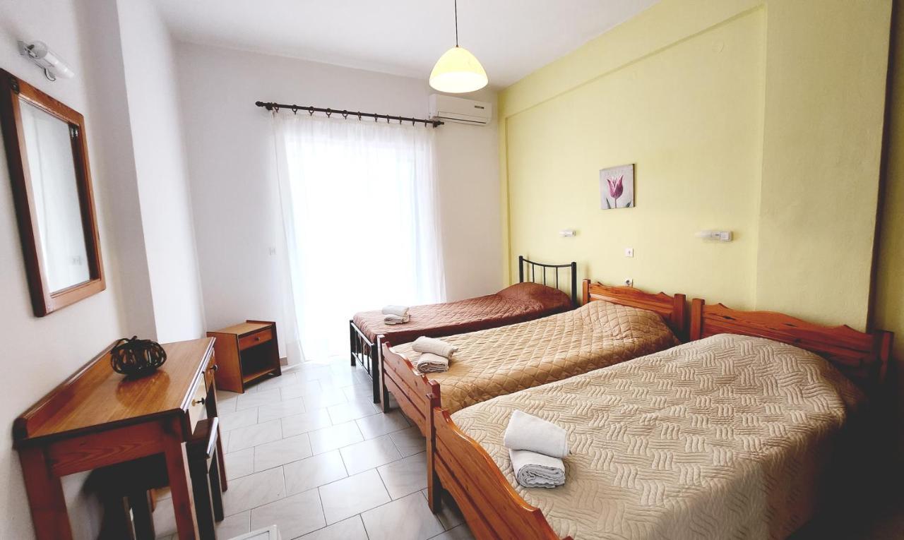 Villa Elena Ypsos Eksteriør bilde