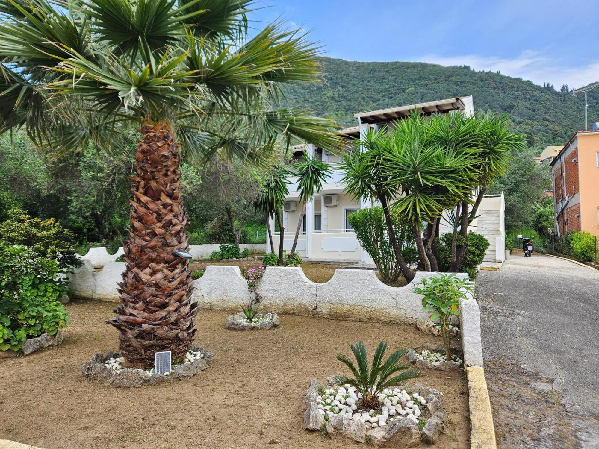 Villa Elena Ypsos Eksteriør bilde