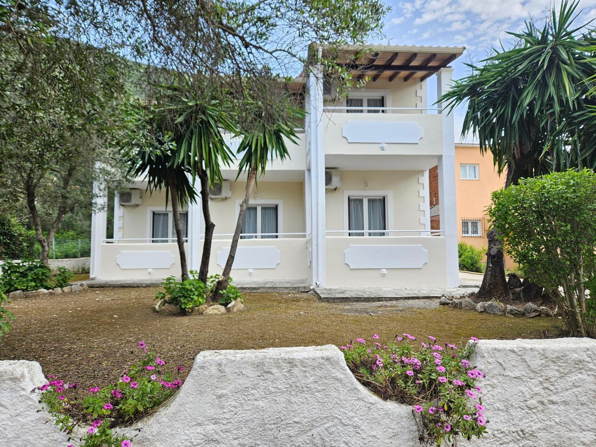 Villa Elena Ypsos Eksteriør bilde