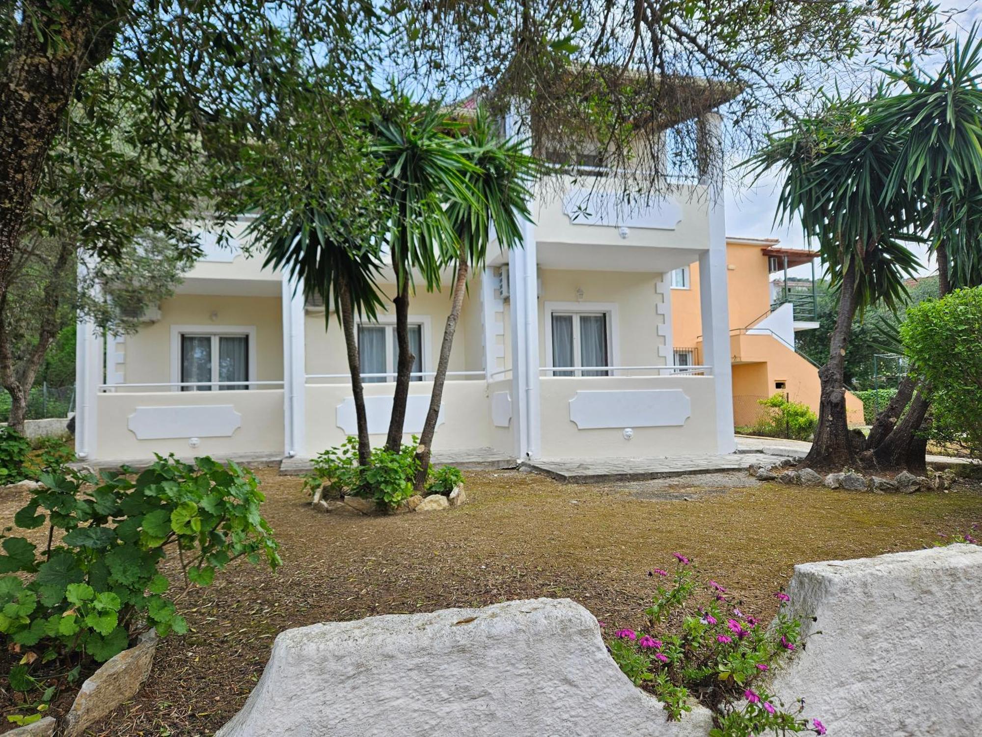 Villa Elena Ypsos Eksteriør bilde